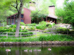 412 Linebrook Rd, Ipswich, MA 01938