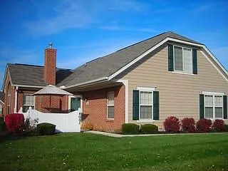 4662 Wenham Park photo 1