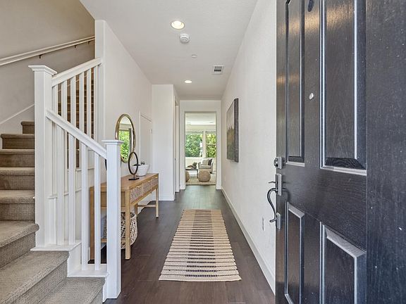 4th image of 21 Artisan Way