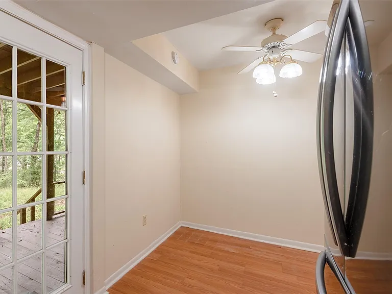 138 Summer Pl #C — Photo 10