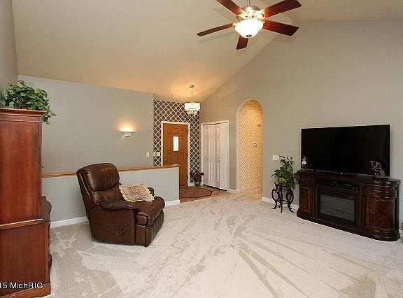 3rd image of 71670 Fox Creek Blvd