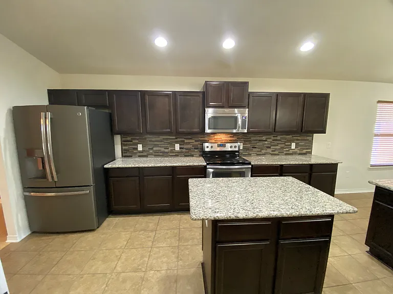 8466 Island Dr — Photo 14