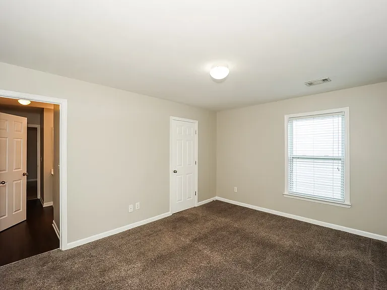89 Lakeshore Pkwy — Photo 14