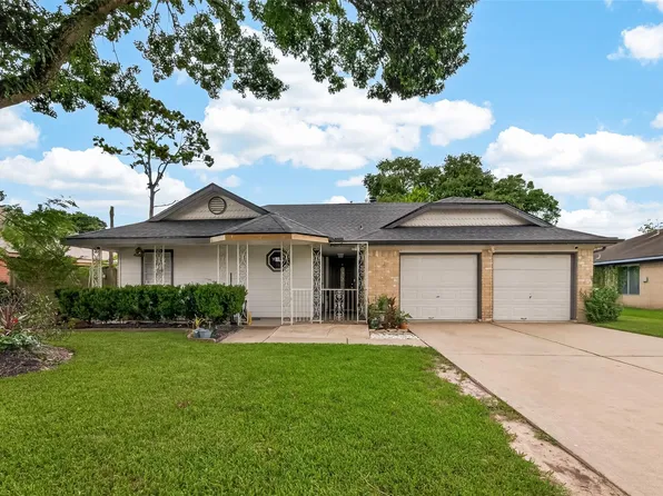13726 Eastbourne Dr, Houston, TX 77034