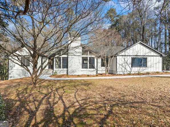 30 Wolverton Ct, Stone Mountain, GA 30087