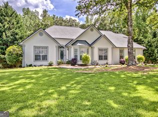 120 Otara Woods Dr, Newnan, GA