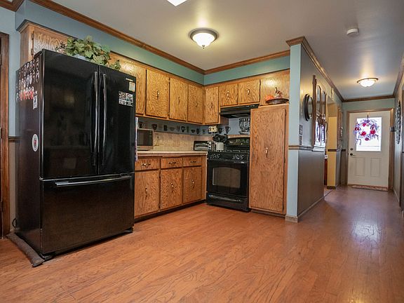 4th image of 11510 S Avenue G