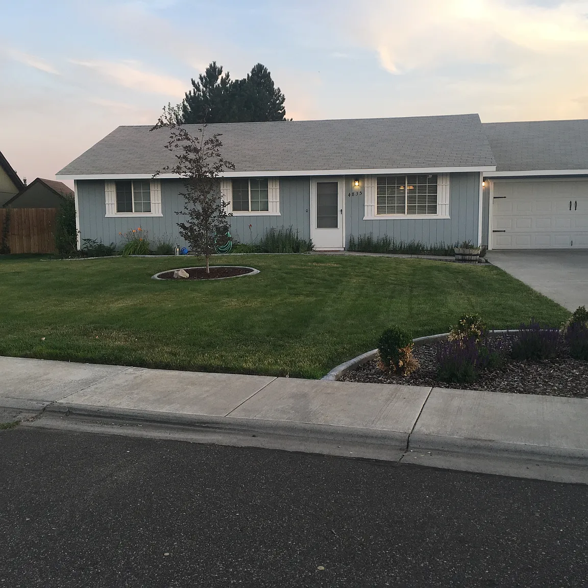 4835 Hibiscus St photo 1