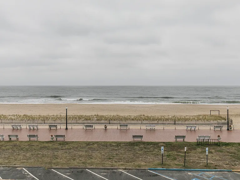18 Ocean Ave — Photo 26