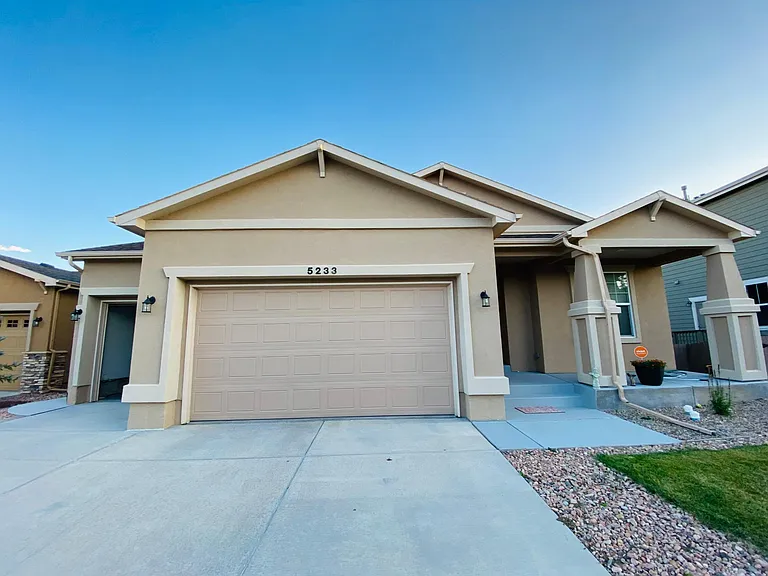 5233 Castlewood Canyon Ct — Photo 11