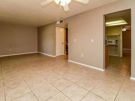 3rd image of 157 Fallwood St