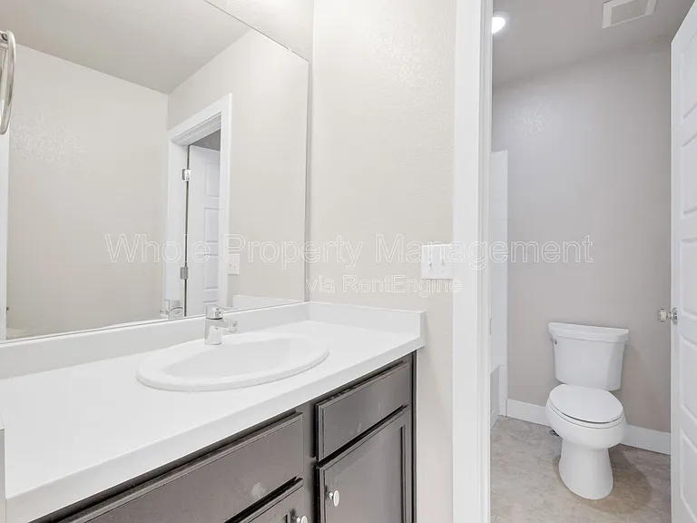 5829 N Beeler St — Photo 20