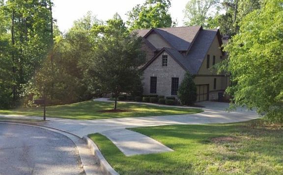 3rd image of 7912 Idlewood Ct