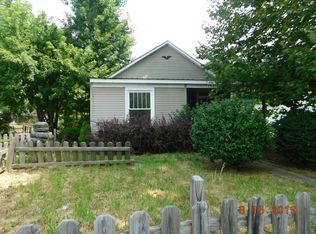 254 Robinson St, Lester, WV 25849