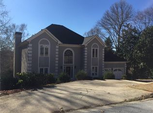4060 Runnymede Dr, Lilburn, GA 30047