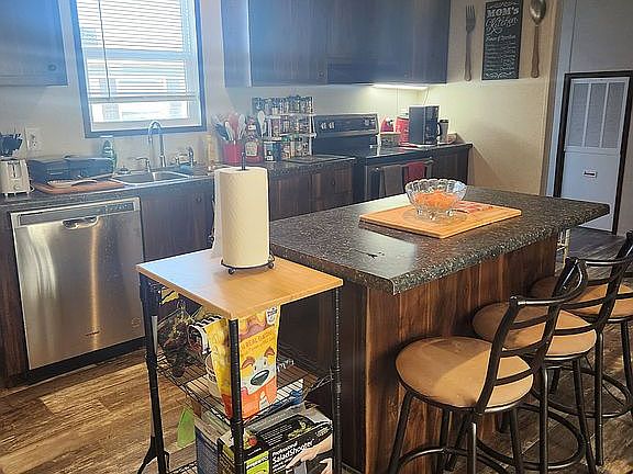 5th image of 2921 Lauren Ln