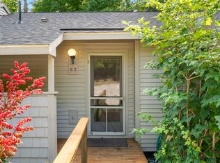 11255 E Fort Rd APT G2, Suttons Bay, MI 49682
