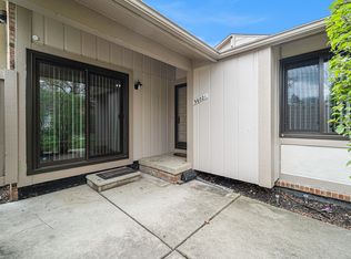 36021 Kettering Ct, Clinton Township, MI 48035