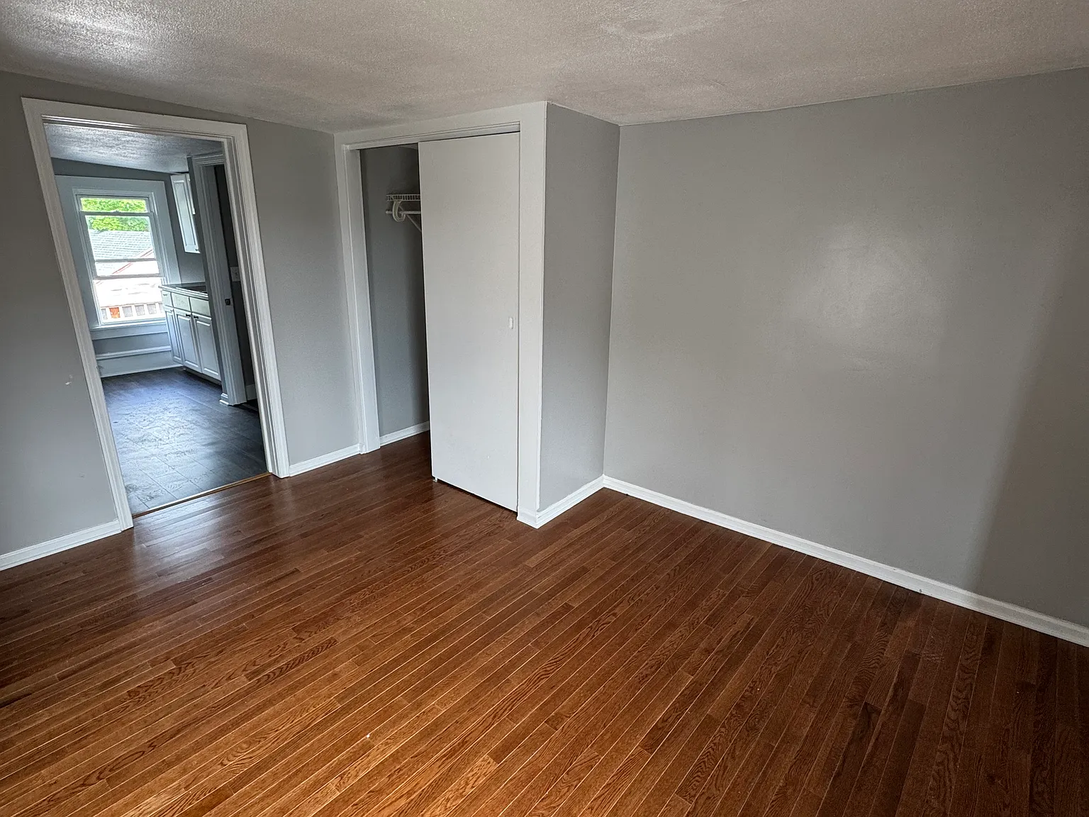 1 bed, 500 sqft, $1,200 — Photo 3