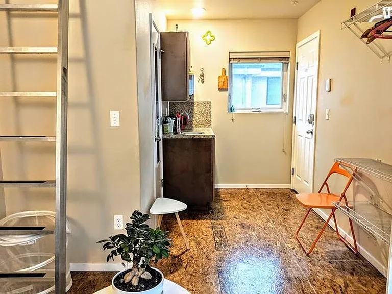 Soleil Apartments — Photo 8