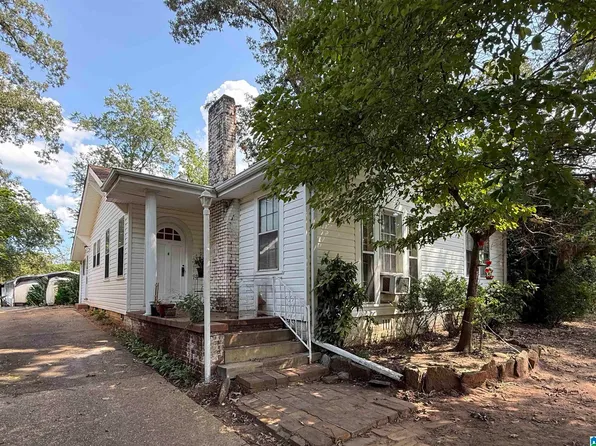 3007 Circle Dr, Bessemer, AL 35023