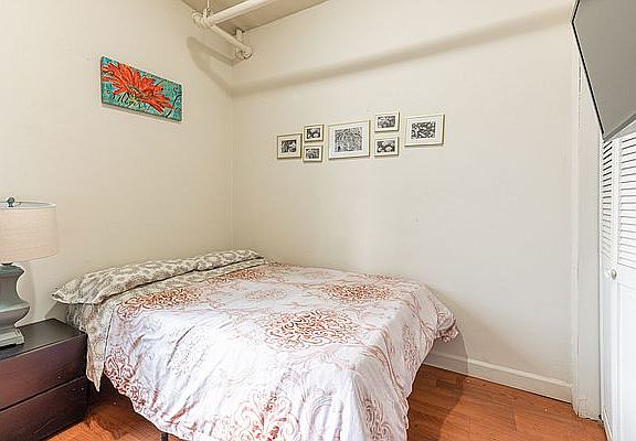 2nd image of 400 W 47th St APT 1A