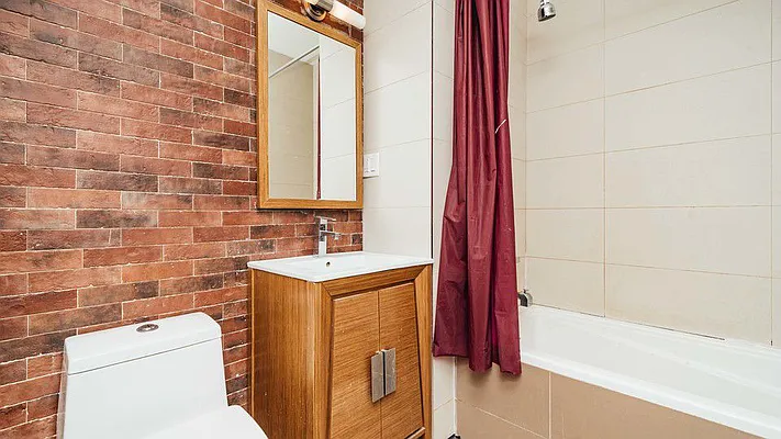 Rented by Nooklyn NYC LLC | media 17