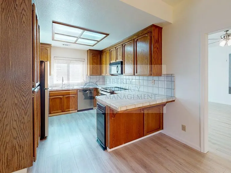 3936 Felton Way — Photo 7