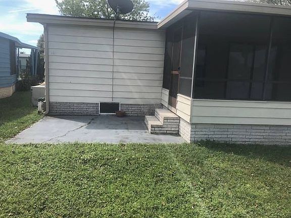 3rd image of 204 Meadow Brook Ln