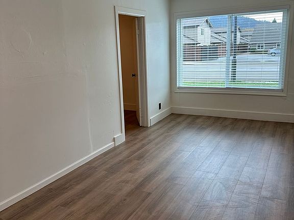 3rd image of 1119 W Central Ave #1