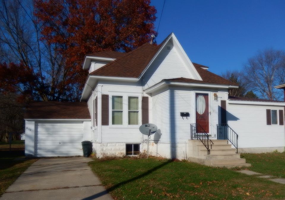 612 E 2nd Street, Sumner, IA