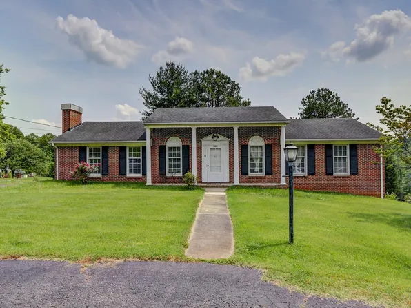 169 Ann St, Madison Heights, VA 24572