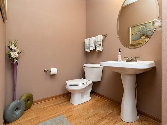 5th image of 6922 Aubrey Ct