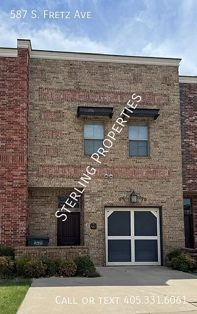 587 S Fretz Ave