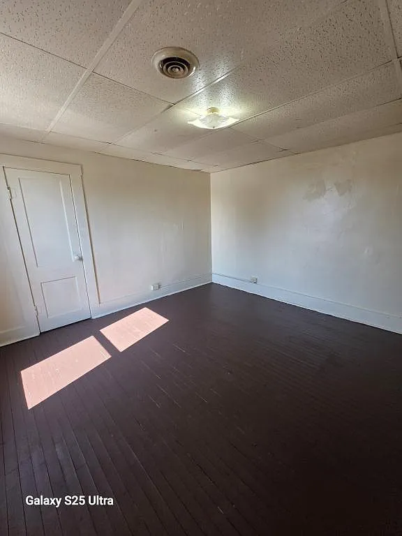 125 W Markland Ave — Photo 4