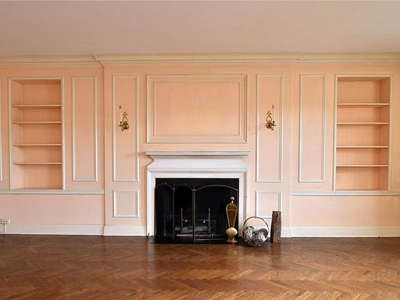 4th image of 13415 Shaker Blvd APT 9A1