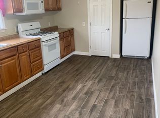 82 Norfolk St, Fall River, MA 02720