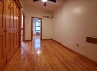 262 W 73rd St #4R, New York, NY 10023