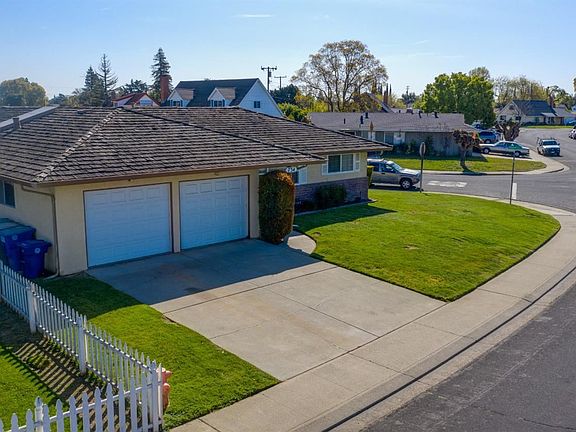 2nd image of 734 El Portal Ave