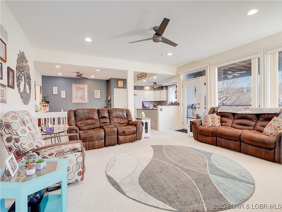 1st image of 1341 Buckingham Dr #3