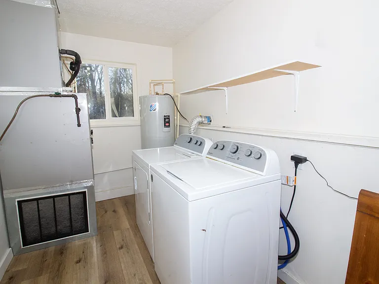 13949 Compton Rd — Photo 3