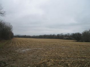 7543 S North Cape Rd, Franklin, WI 53132