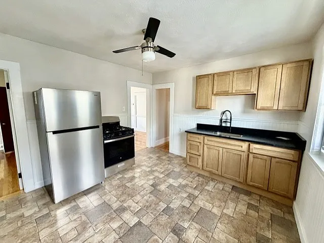272 Willis Ave #1 — Photo 5
