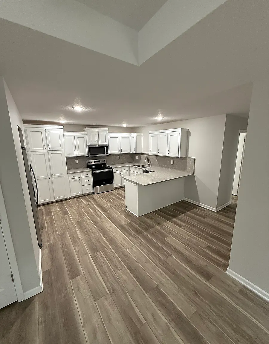 3 bed, 1200 sqft, $1,525 — Photo 4