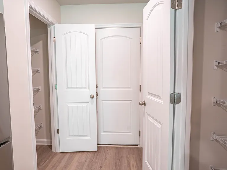 2814 Meadowview Blvd — Photo 14