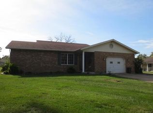 320 W Osborn St, Sparta, IL 62286