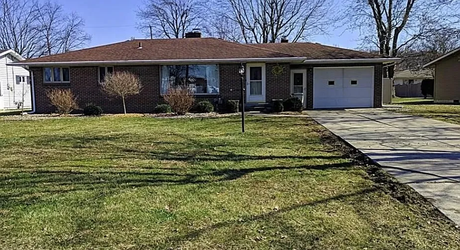 32 Capri Rd photo 1