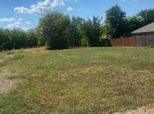 1712 Sayle St #.211, Greenville, TX 75401