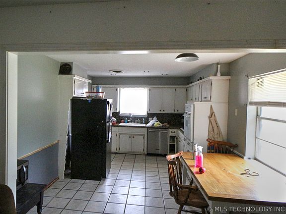 2nd image of 1716 Asberry St