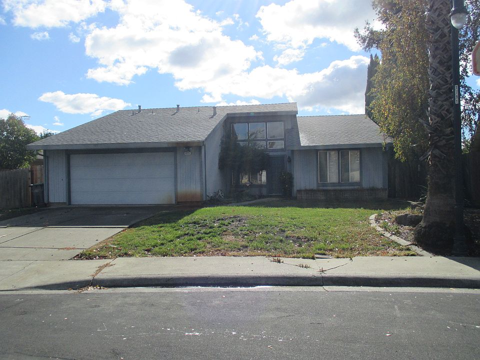 1st image of 2876 Sawbills Ct